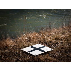 Zemes marka droniem ar krustu no abām pusēm 350x350 mm